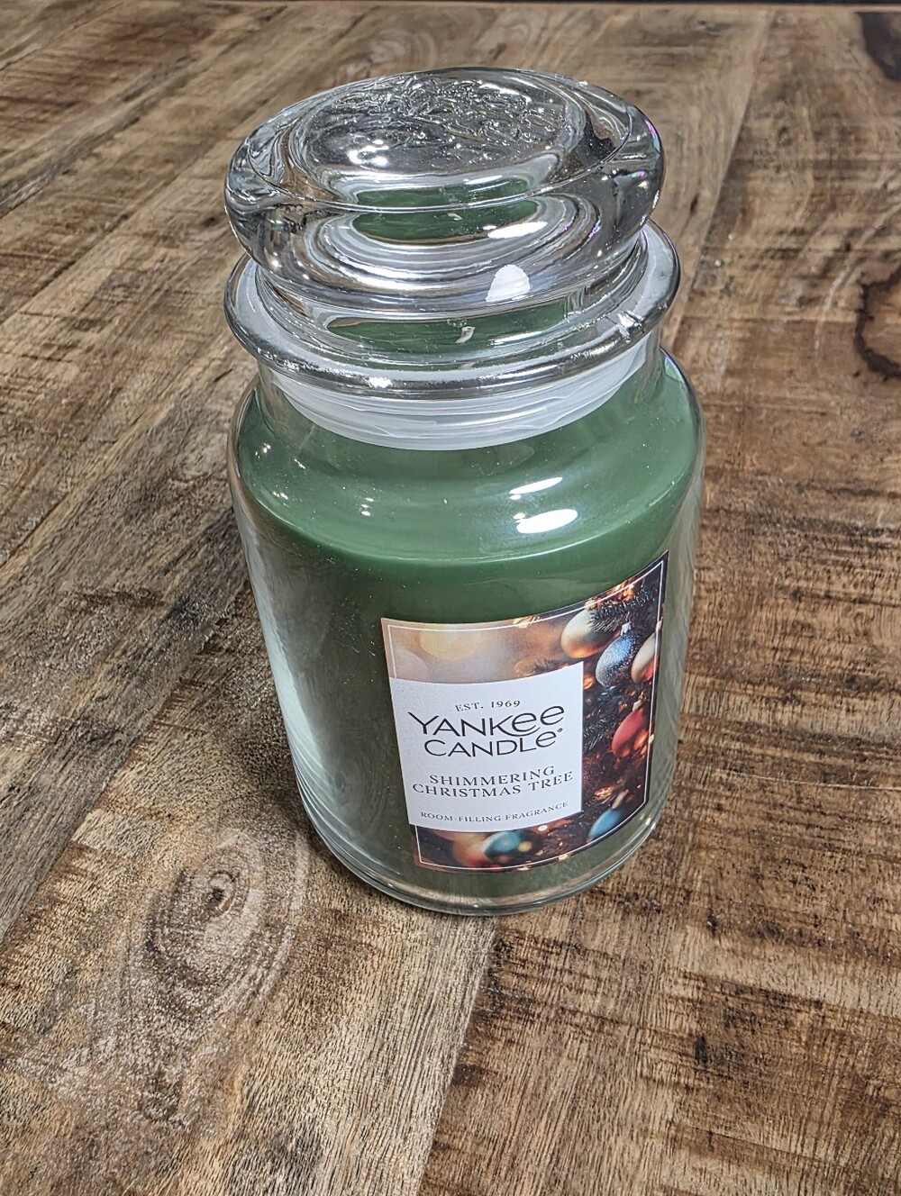 NWT Yankee Candle Shimmering Christmas Tree Jar Candle - Green